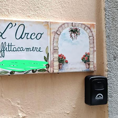 Affittacamere L'Arco Volastra Exterior photo